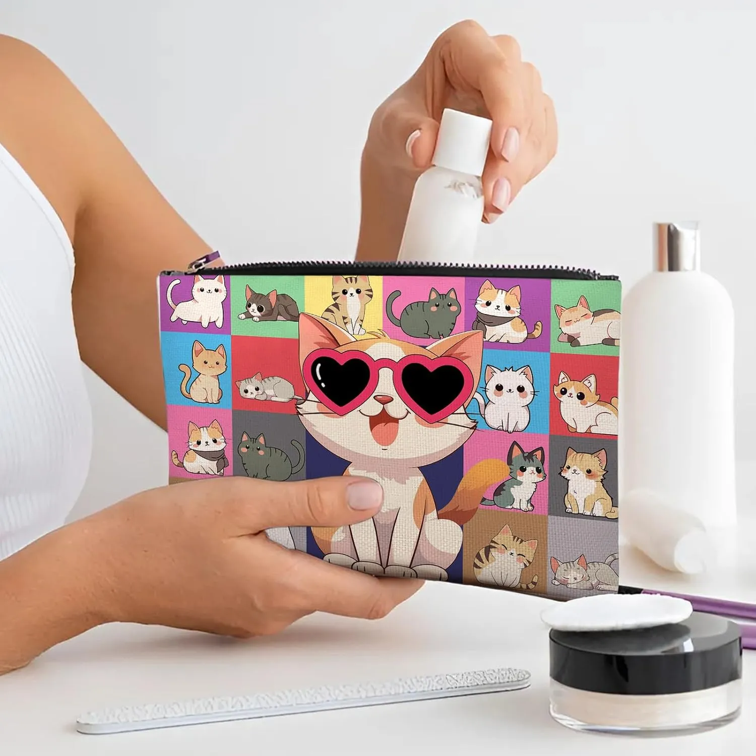 Cute Cats Makeup Bag, Cat Lovers Gifts For Women, Cute Cats Cosmetic Bag, Travel Toiletry Pouch With Zipper, Birthday Anniversary Christmas Gifts For Mom Sister, Travel Toiletry Bag