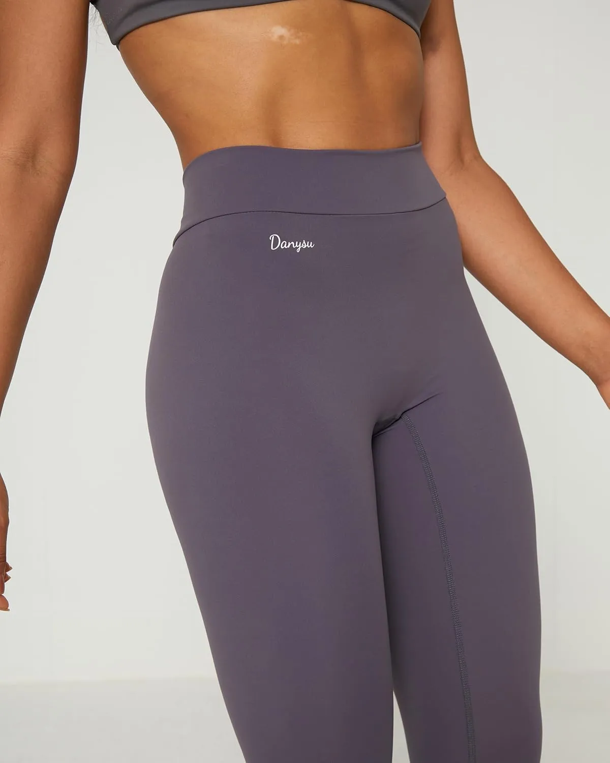 Danysu V Back Scrunch Butt Leggings for Women Soft High Waisted Booty Tights Workout Gym Yoga Pants
