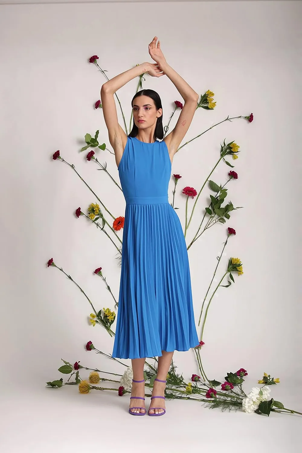 Donna Morgan Women's Sleeveless Stretch Light Bubble Crepe Pleated Skirt Midi Dress