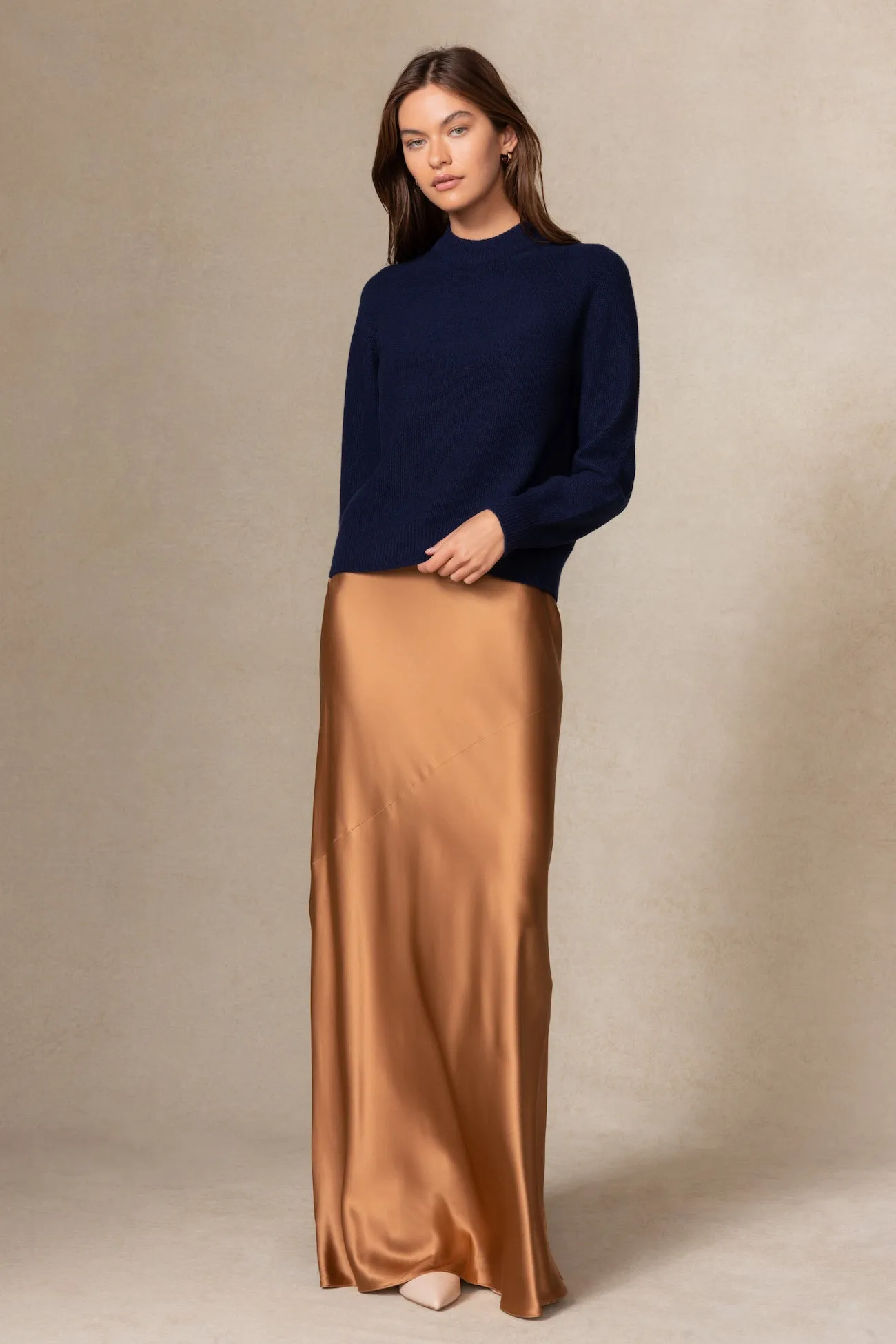 EDEN CREWNECK CASHMERE SWEATER