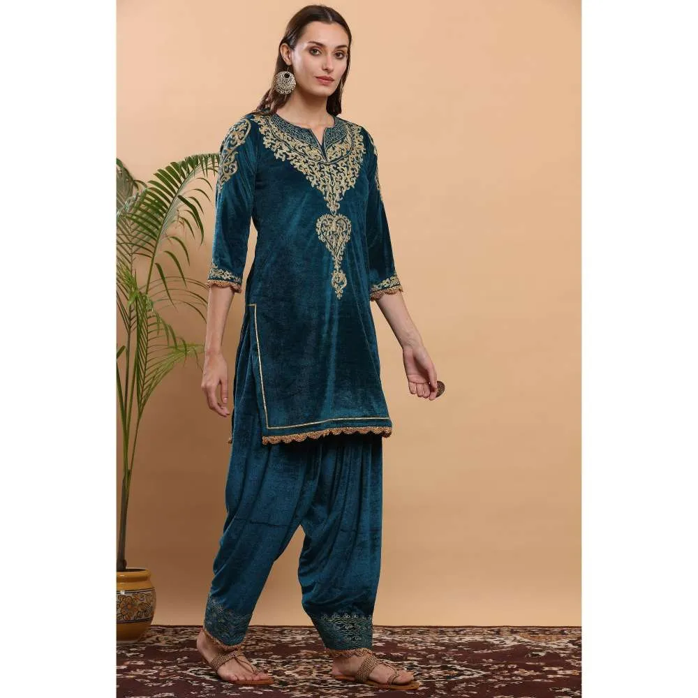 Kaanchie Nanggia Teal Green Embroidered Kurta Salwar (Set of 2)