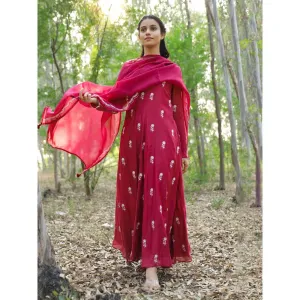 Kapraaha Mulberry Anarkali Dress with Dupatta (Set of 2)