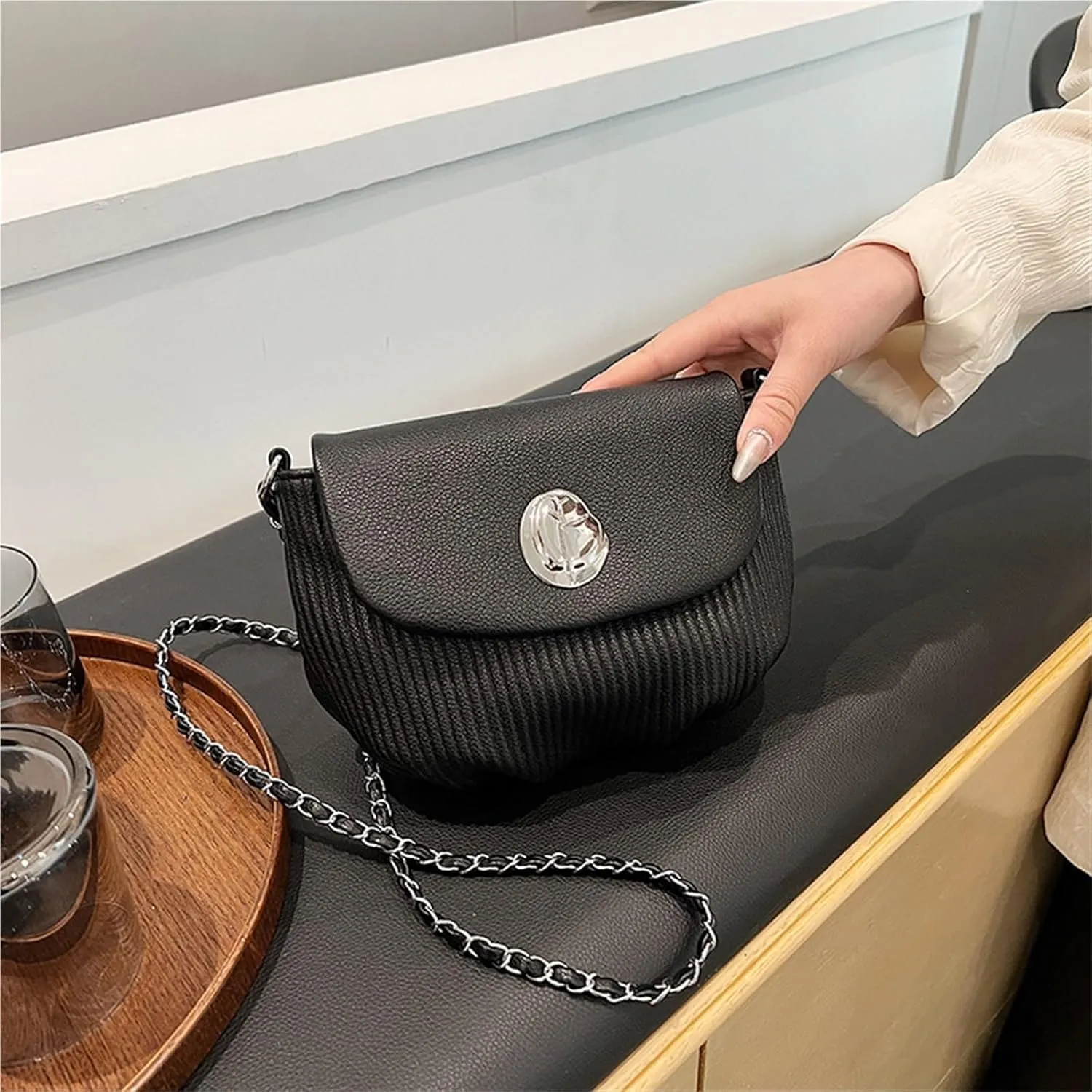 Lady's chain shoulder messenger bag saddle bag