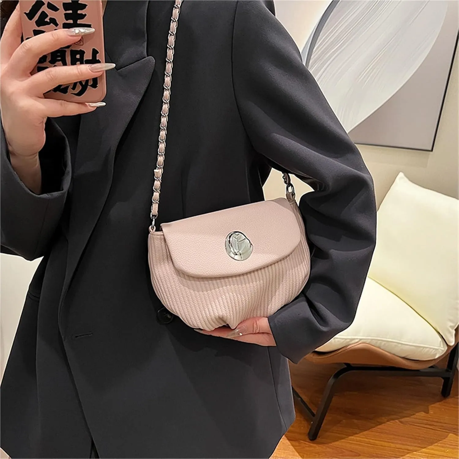 Lady's chain shoulder messenger bag saddle bag
