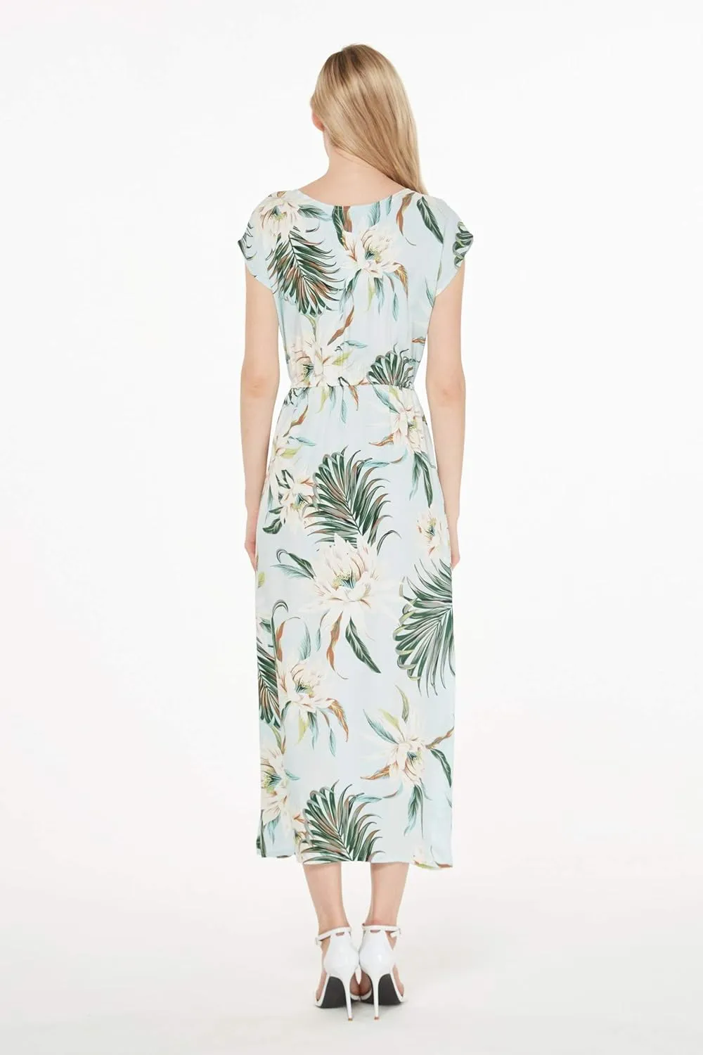 Matchable Family Hawaiian Luau Men Women Girl Boy Clothes in Wispy Cereus Light Blue
