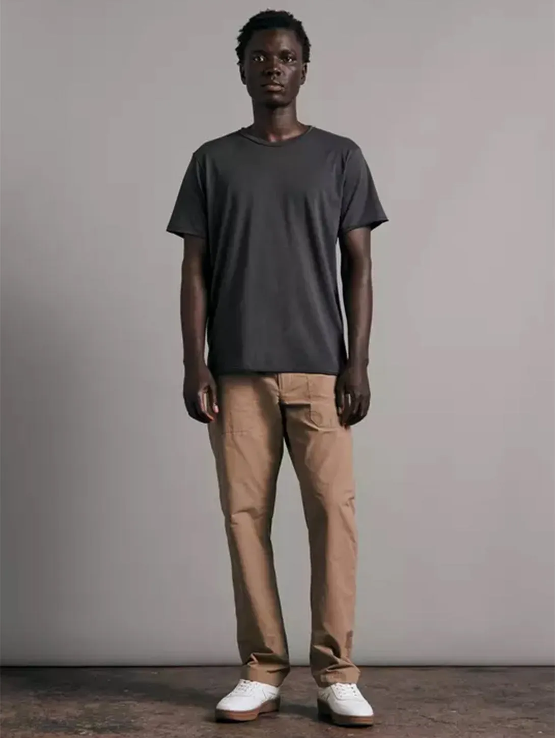 Miles One Pocket Tee - Dark Grey