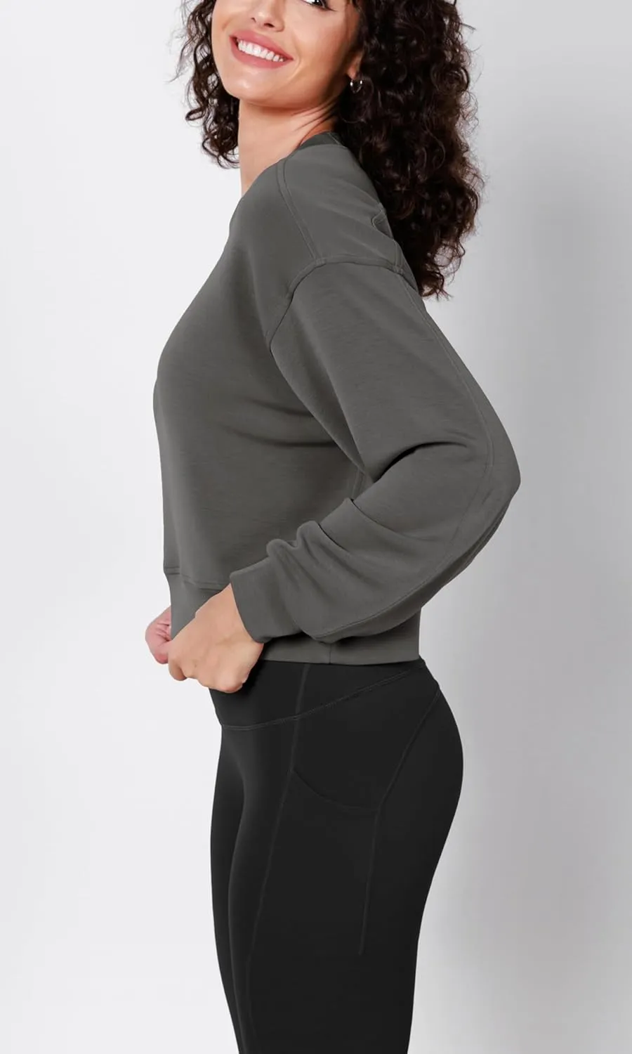 ODODOS Modal Soft Long Sleeve Cropped Sweatshirts for Women Oversized Crew Neck Pullover Crop Top