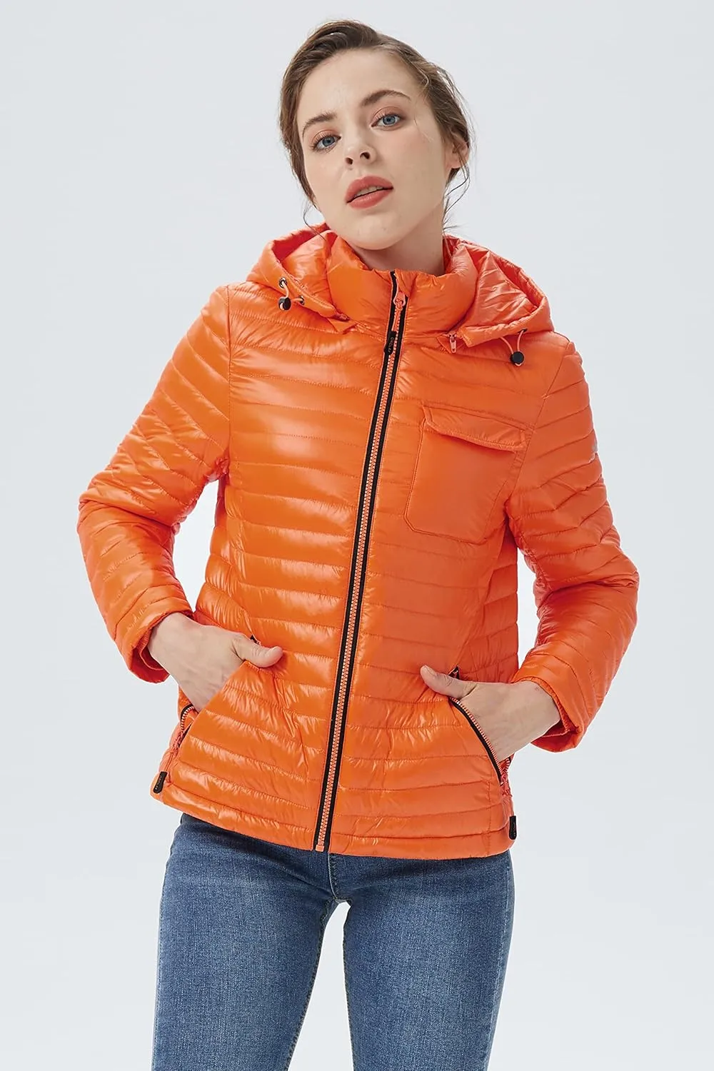 Orolay Women's Light Down Jacket Packable Winter Coat Hooded Cropped Puffer Jacket