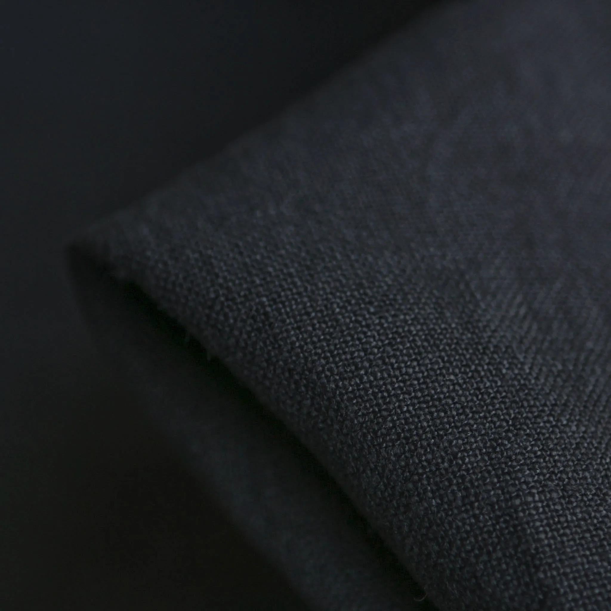 Rune Carbon Navy Washed Heavy Linen