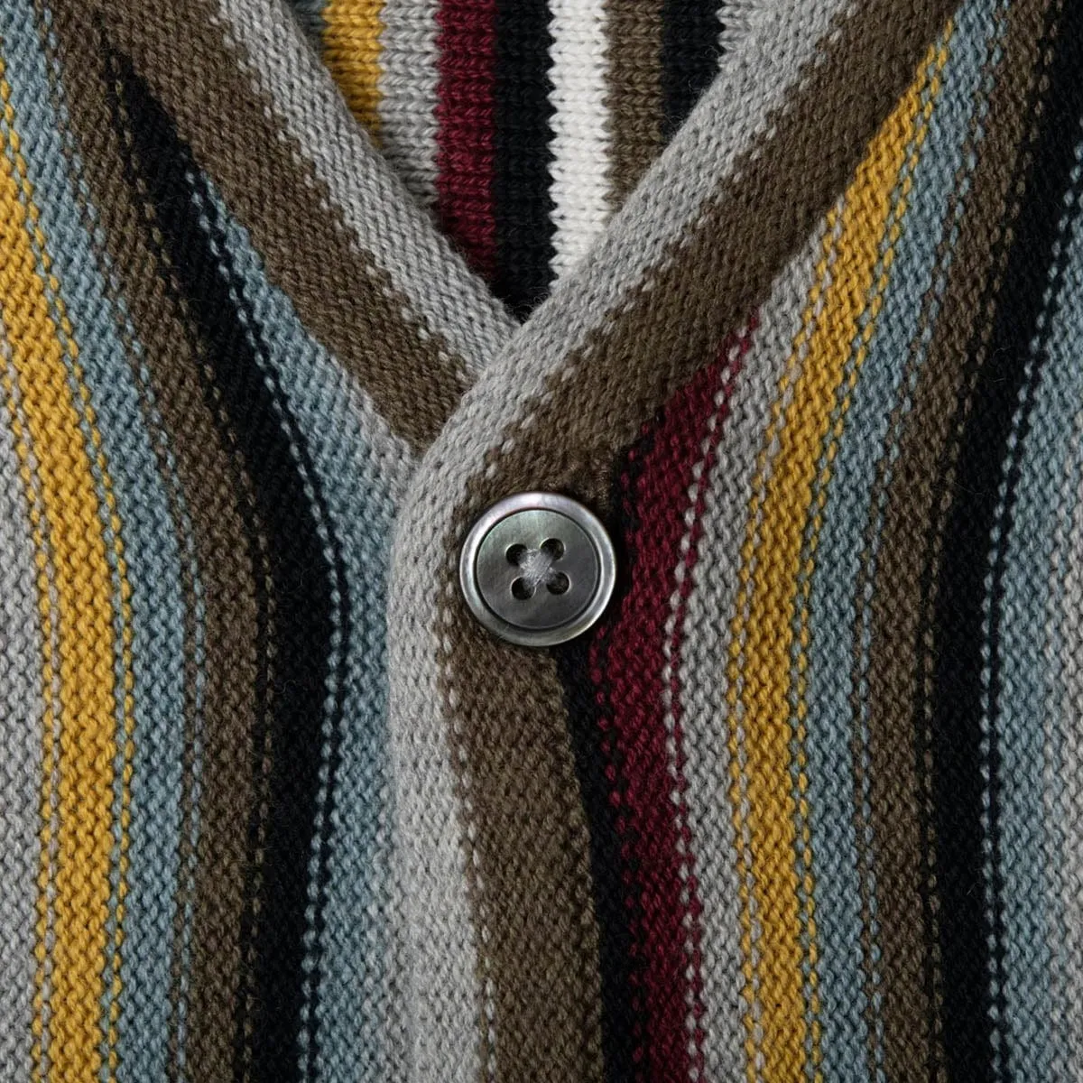 STRIPE PATTERN CARDIGAN