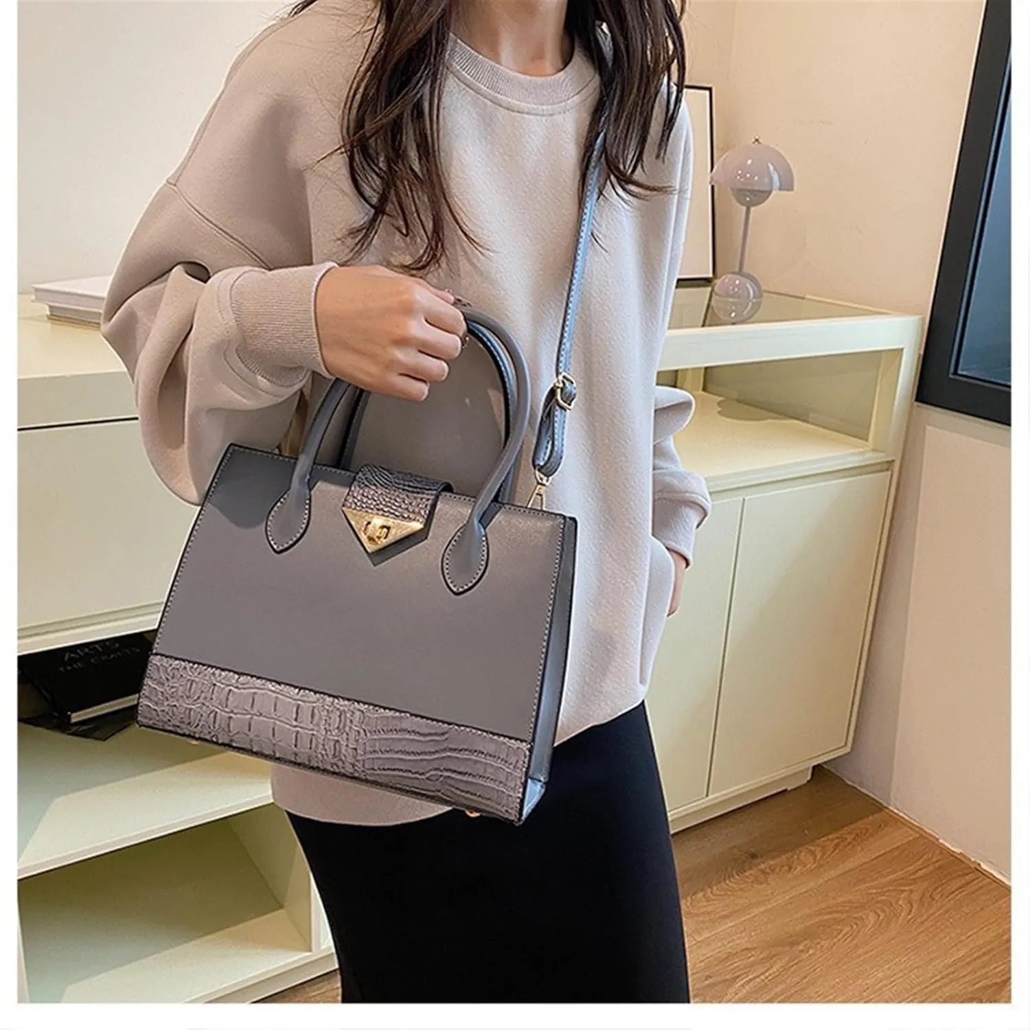 Women's Crocodile Tote Bag One-shoulder Straddle Handbag